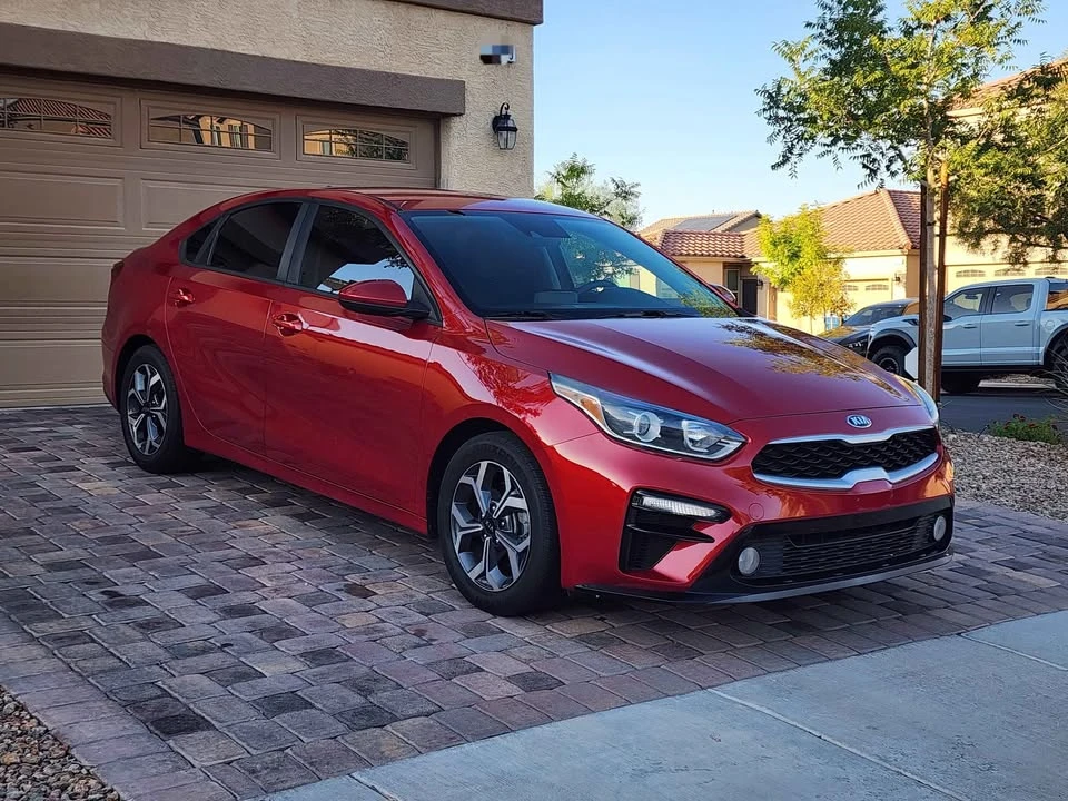 2019 Kia Forte - Image 3 of 17