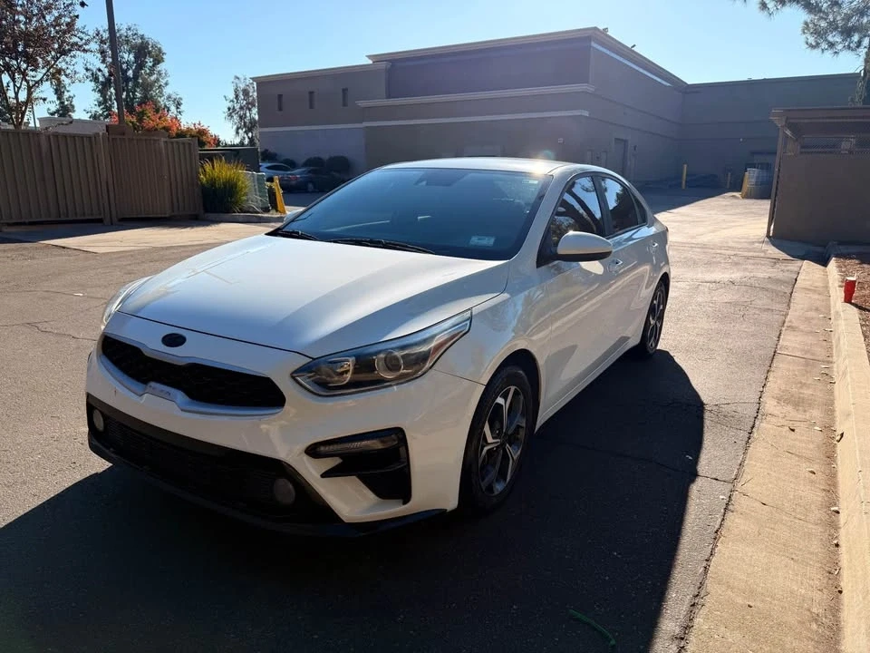 2019 Kia Forte - Image 6 of 11