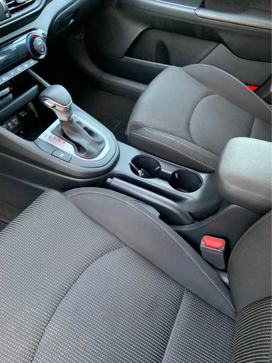 2019 Kia Forte - Image 7 of 15