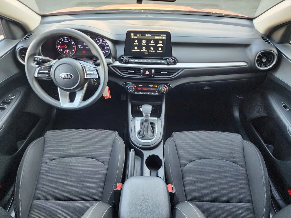 2019 Kia Forte - Image 6 of 17