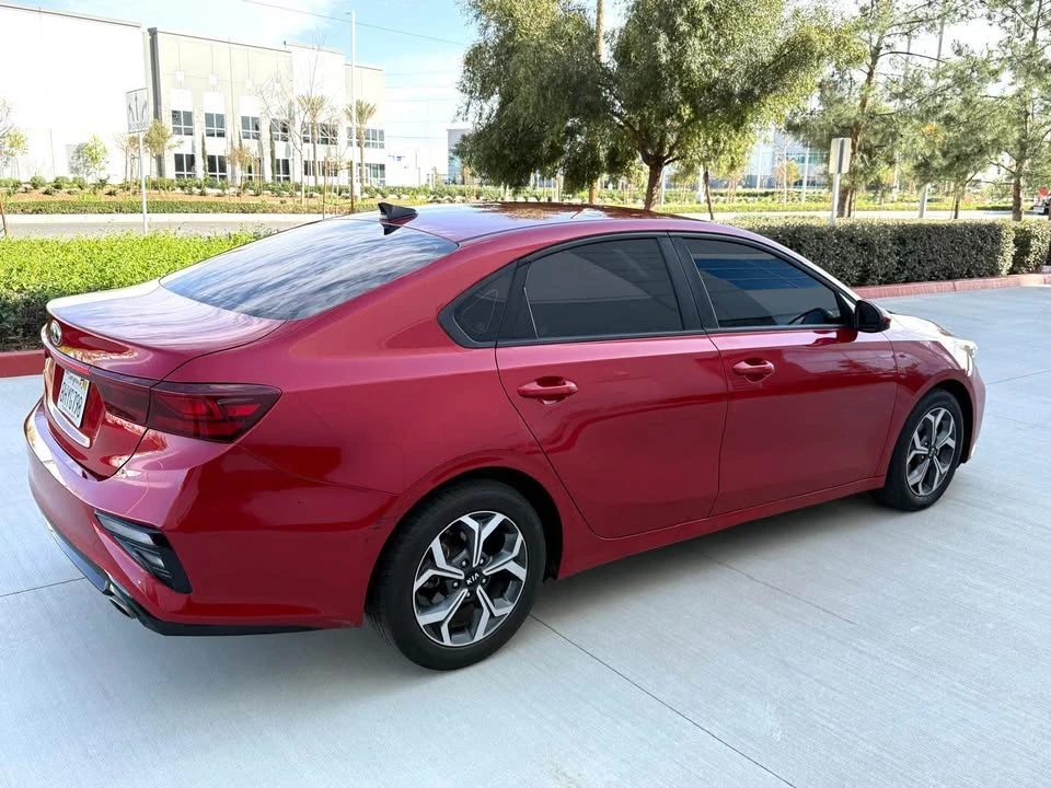 2019 Kia Forte - Image 5 of 9