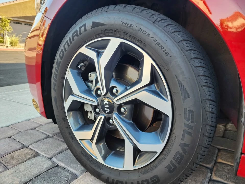 2019 Kia Forte - Image 16 of 17