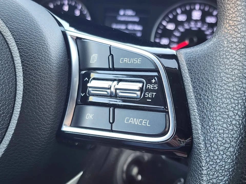 2019 Kia Forte - Image 13 of 17