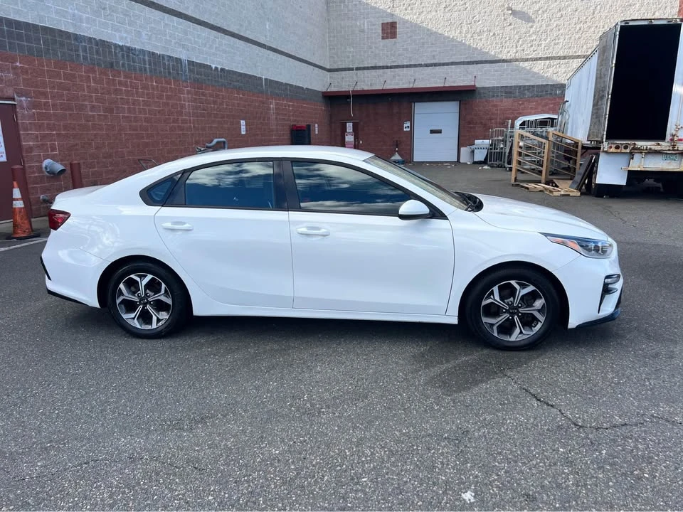 2019 Kia Forte - Image 3 of 13
