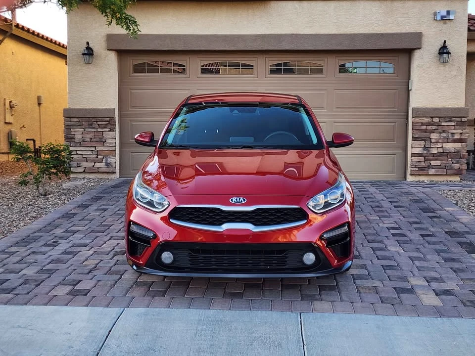 2019 Kia Forte - Image 2 of 17