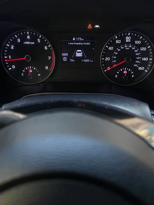 2019 Kia Forte - Image 11 of 16