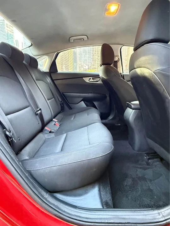 2019 Kia Forte - Image 7 of 16