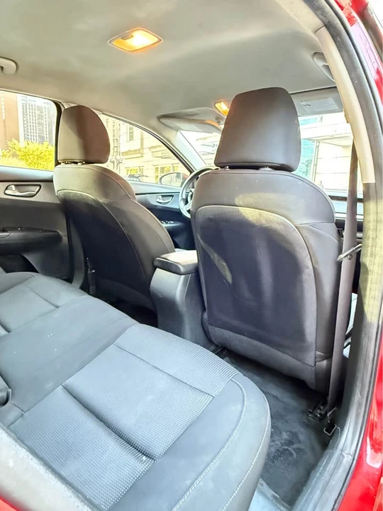 2019 Kia Forte - Image 10 of 16