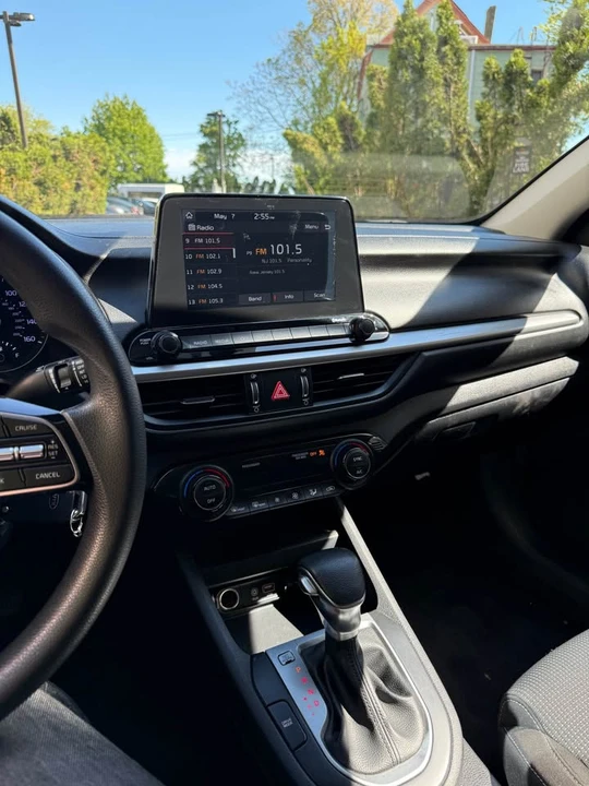 2019 Kia Forte - Image 11 of 12