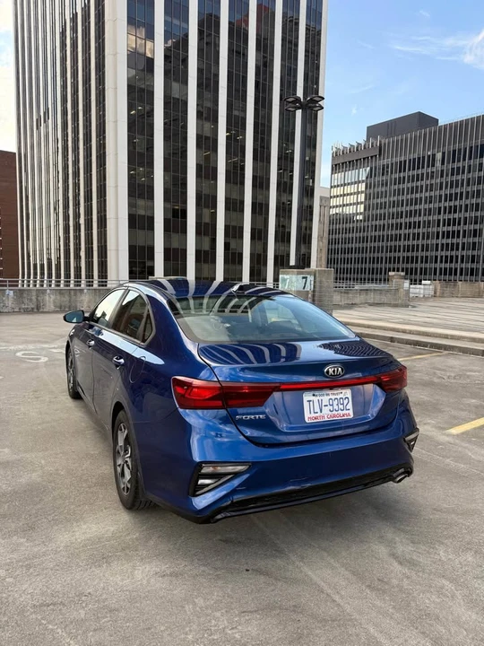 2019 Kia Forte - Image 8 of 16