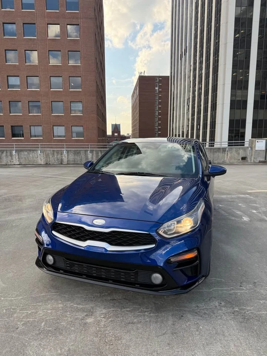2019 Kia Forte - Image 4 of 16