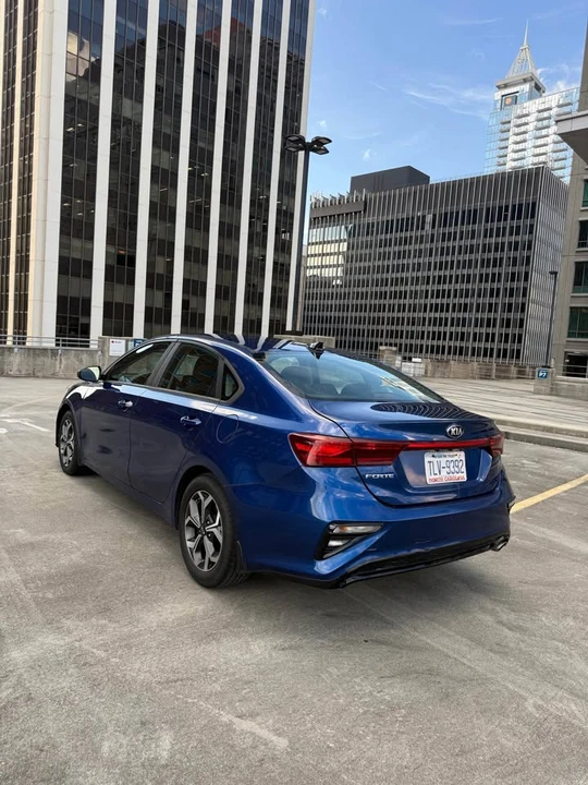 2019 Kia Forte - Image 9 of 16