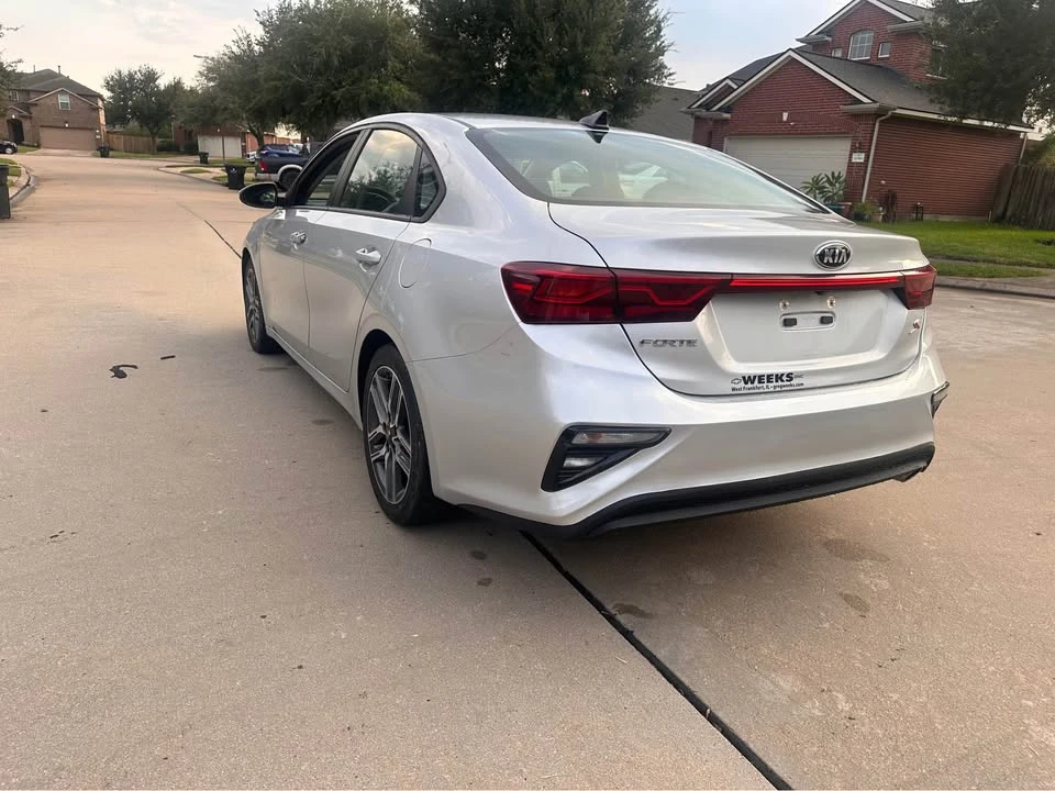 2019 Kia Forte - Image 6 of 18