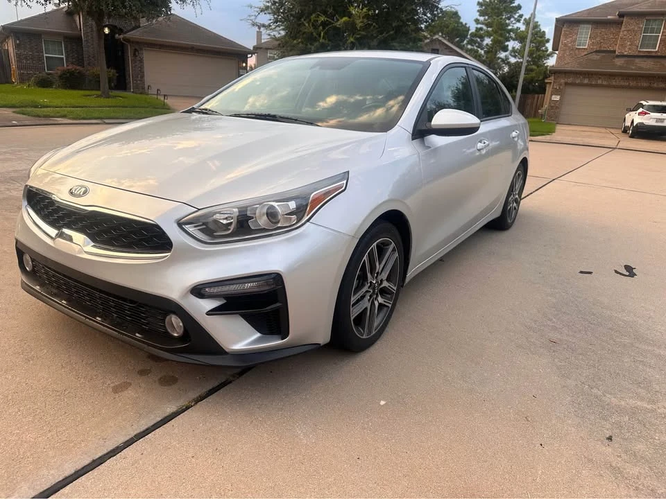 2019 Kia Forte - Image 8 of 18