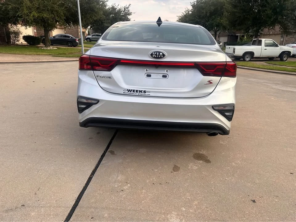 2019 Kia Forte - Image 5 of 18