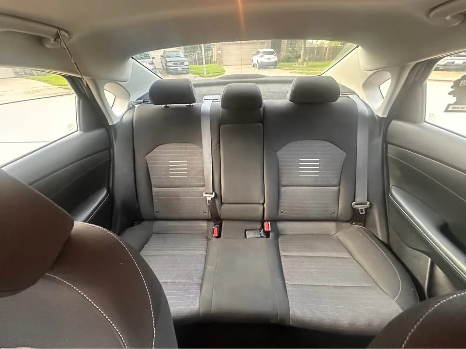 2019 Kia Forte - Image 16 of 18