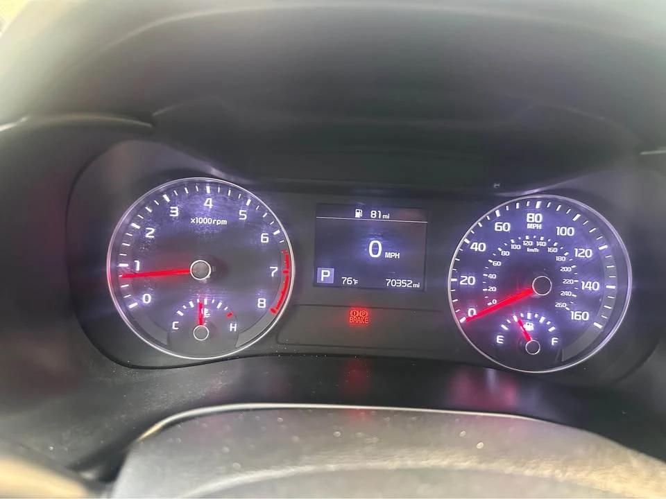 2019 Kia Forte - Image 11 of 18