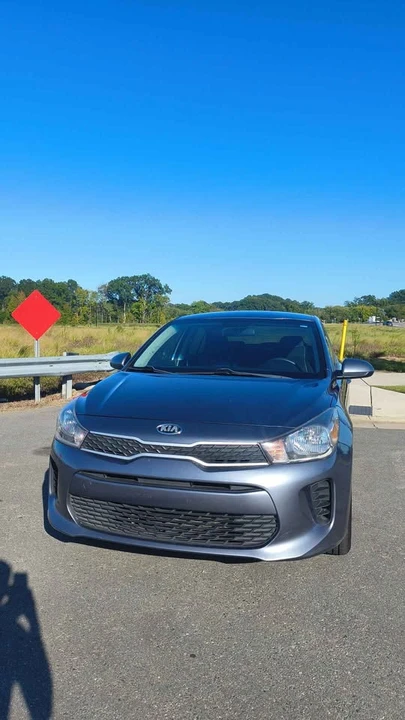 2019 Kia Forte - Image 3 of 21
