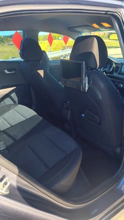 2019 Kia Forte - Image 18 of 21