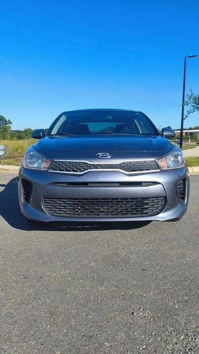 2019 Kia Forte - Image 11 of 21