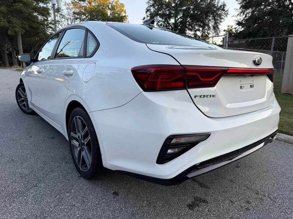 2019 Kia Forte - Image 5 of 13
