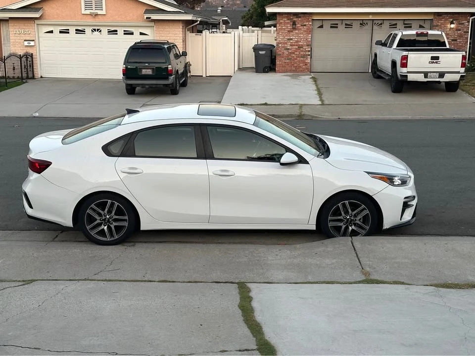 2019 Kia Forte - Image 3 of 10