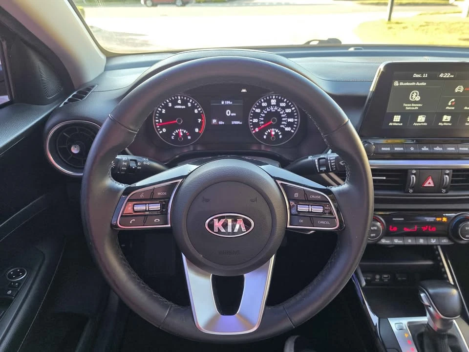 2019 Kia Forte - Image 9 of 16