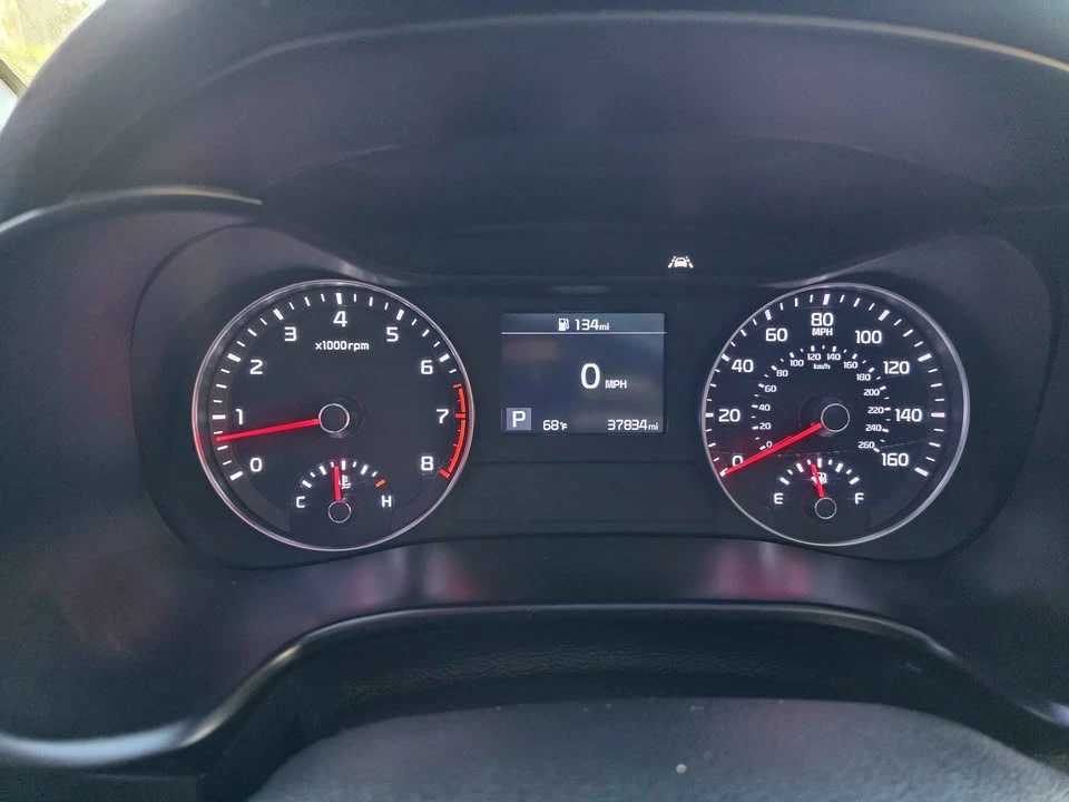 2019 Kia Forte - Image 10 of 16