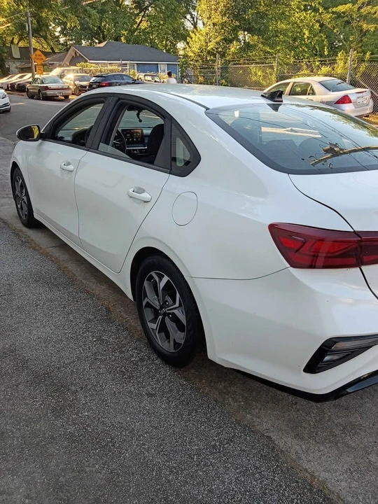 2019 Kia Forte - Image 17 of 20
