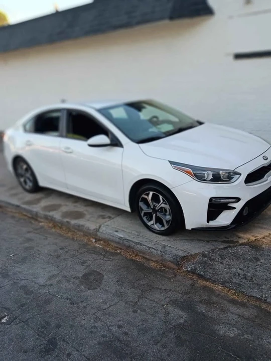 2019 Kia Forte - Image 15 of 20