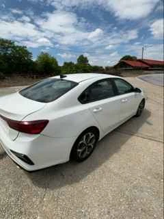 2019 Kia Forte - Image 7 of 20