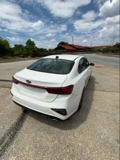 2019 Kia Forte - Image 8 of 20