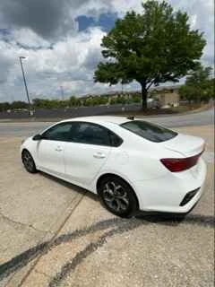 2019 Kia Forte - Image 9 of 20