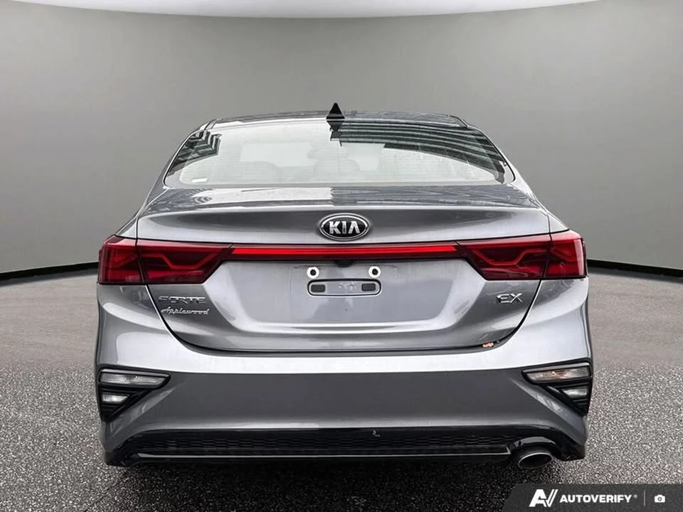 2019 Kia Forte - Image 4 of 17