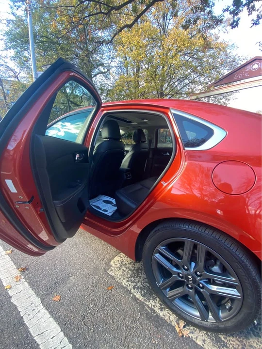 2019 Kia Forte - Image 4 of 13