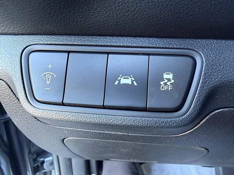 2019 Kia Forte - Image 9 of 15