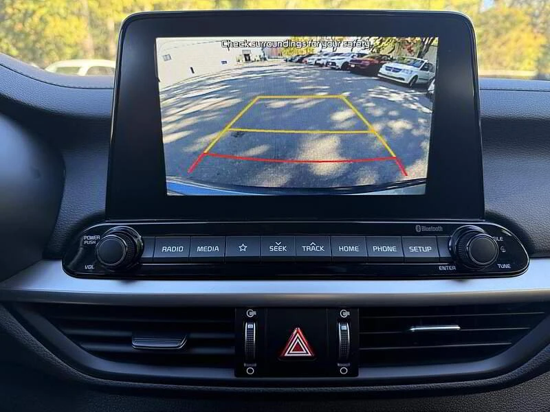 2019 Kia Forte - Image 11 of 15