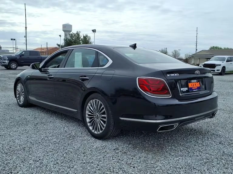 2019 Kia K900 - Image 3 of 15