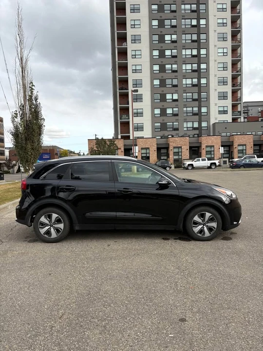 2019 Kia Niro - Image 6 of 15