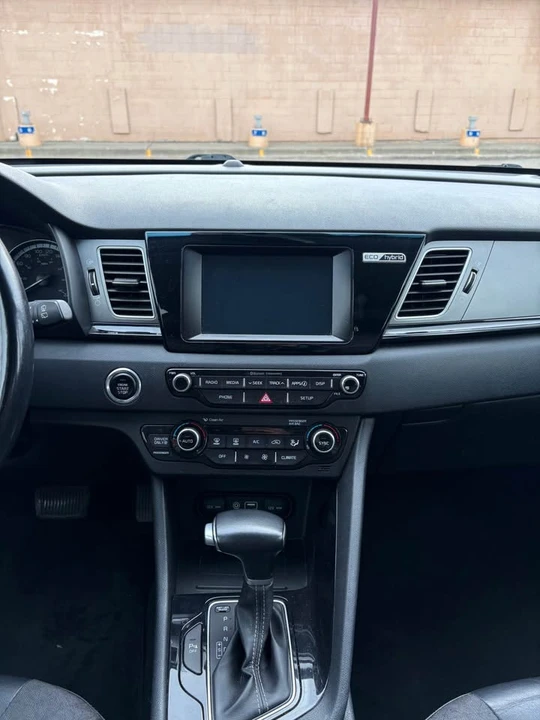 2019 Kia Niro - Image 15 of 15