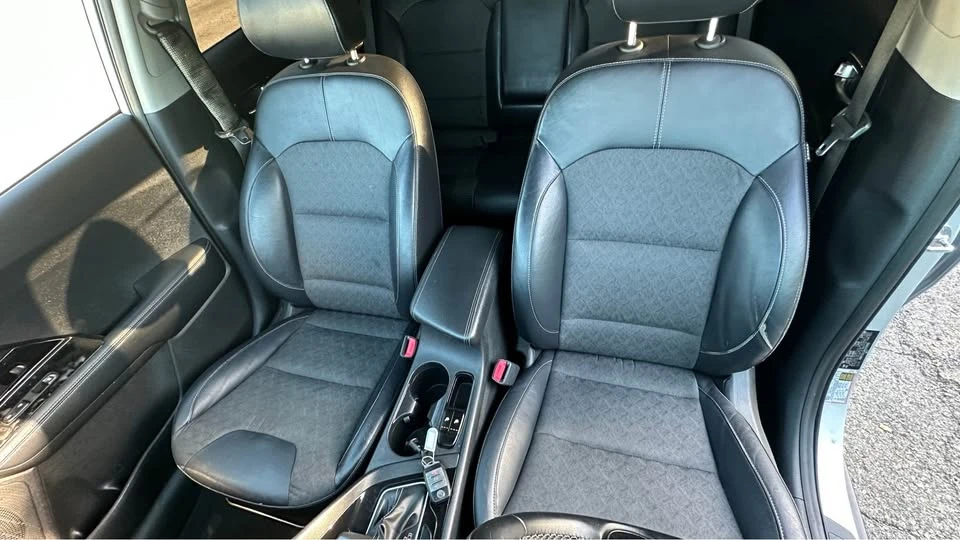 2019 Kia Niro - Image 11 of 19