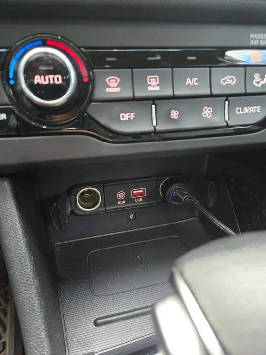 2019 Kia Niro - Image 13 of 15