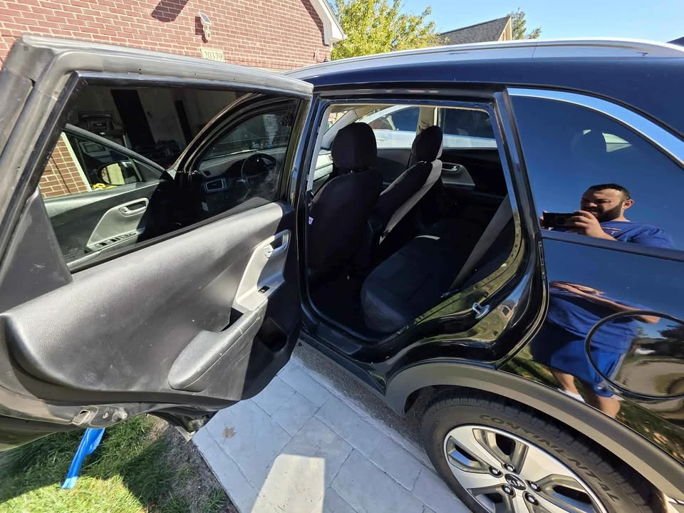 2019 Kia Niro - Image 10 of 18
