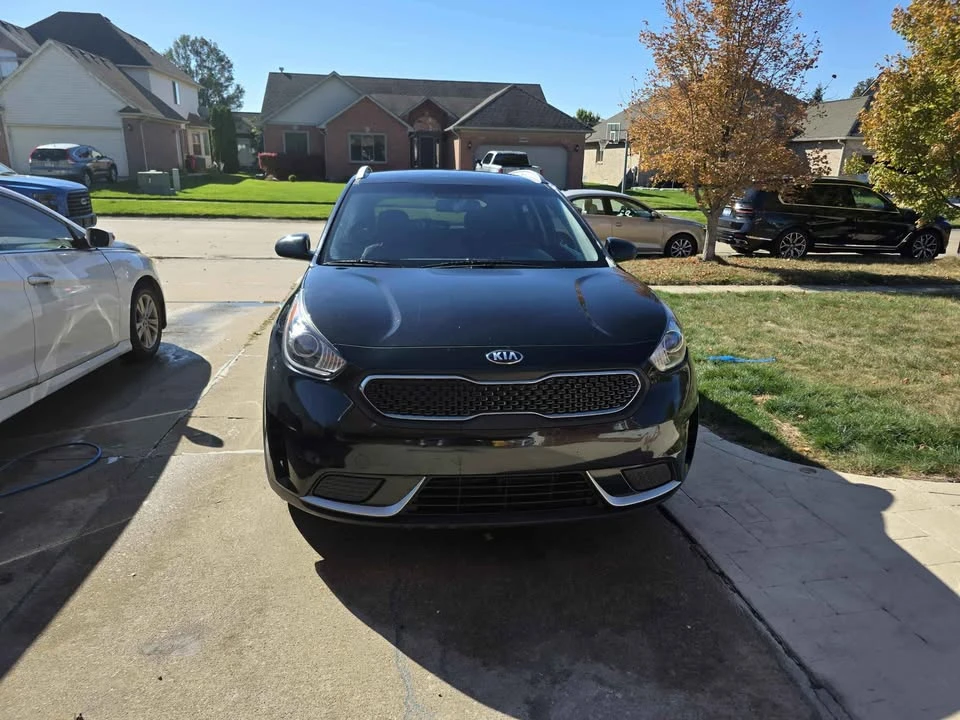 2019 Kia Niro - Image 4 of 18