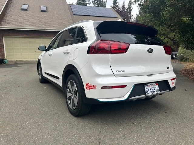 2019 Kia Niro - Image 5 of 14
