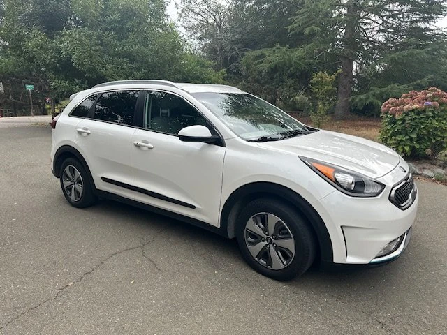 2019 Kia Niro - Image 3 of 14