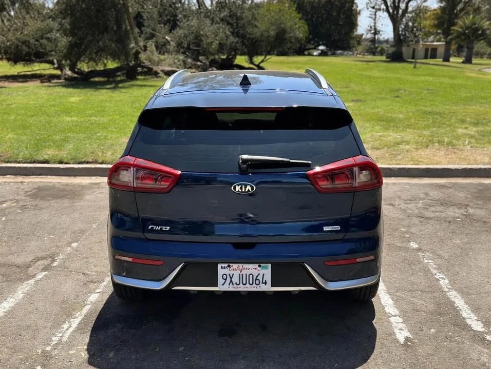 2019 Kia Niro - Image 5 of 15