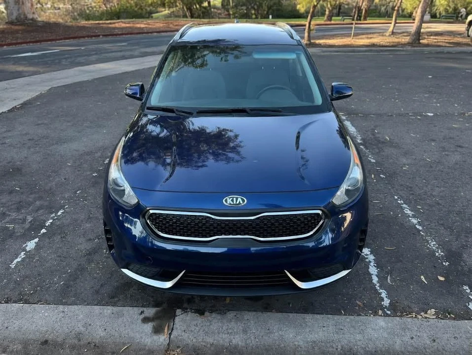 2019 Kia Niro - Image 7 of 15