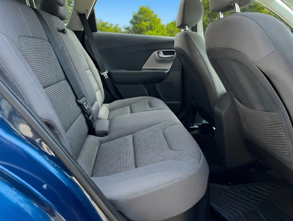 2019 Kia Niro - Image 11 of 15