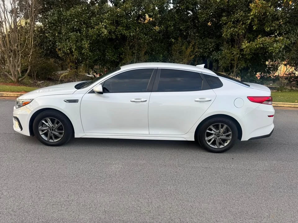 2019 Kia Optima/K5 - Image 11 of 16